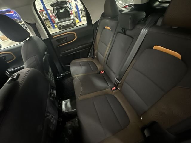 Used 2023 White Ford Badlands image 31
