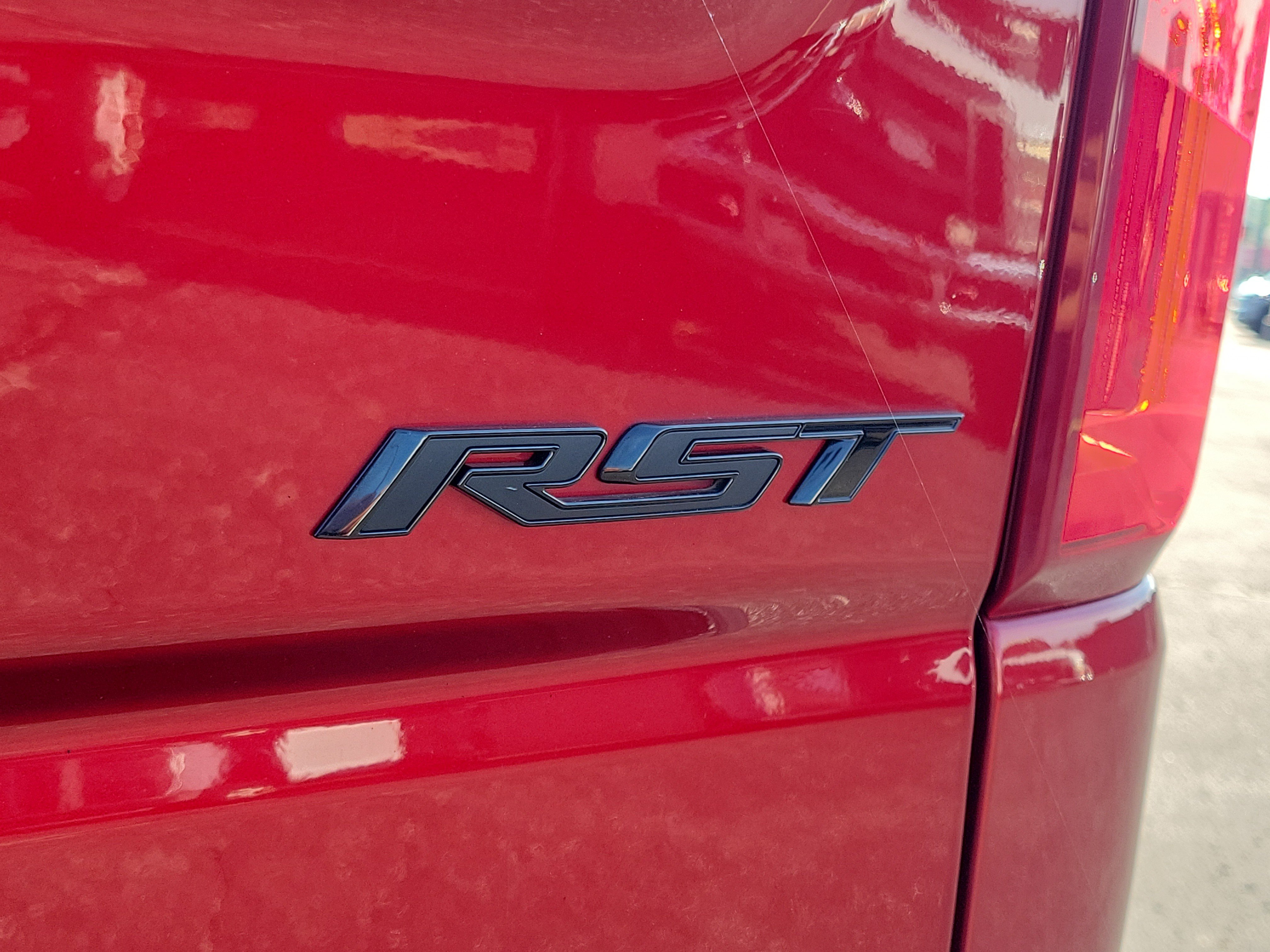 Used 2021 CHERRY RED TINTCOAT Chevrolet RST image 7