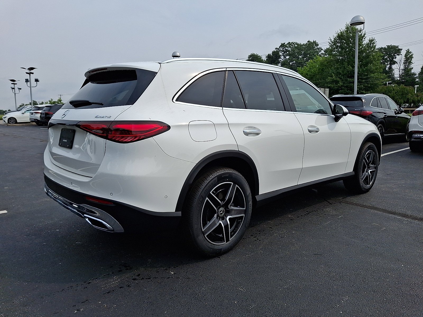 New 2026 Polar White Mercedes-Benz GLC 300 image 27