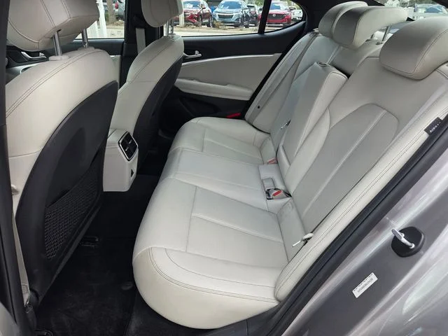 Used 2025 Silver Genesis 2.5T image 5