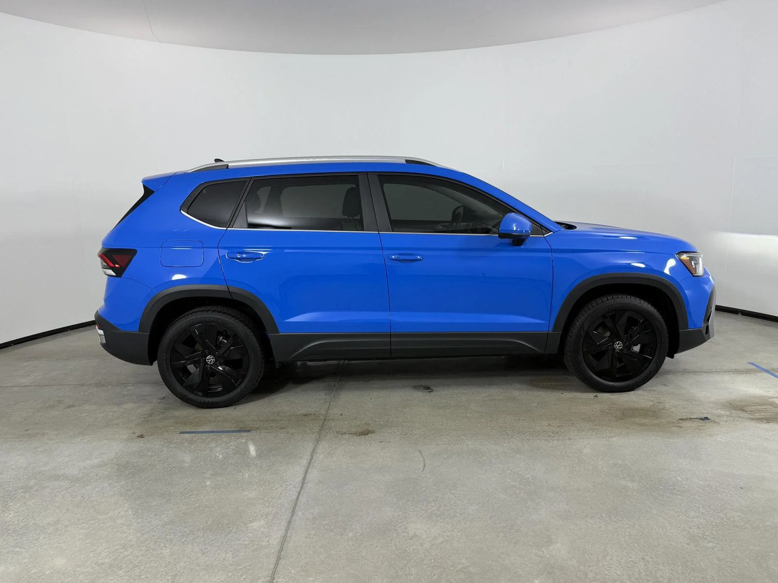 New 2026 BLUE VOLKSWAGEN  image 4