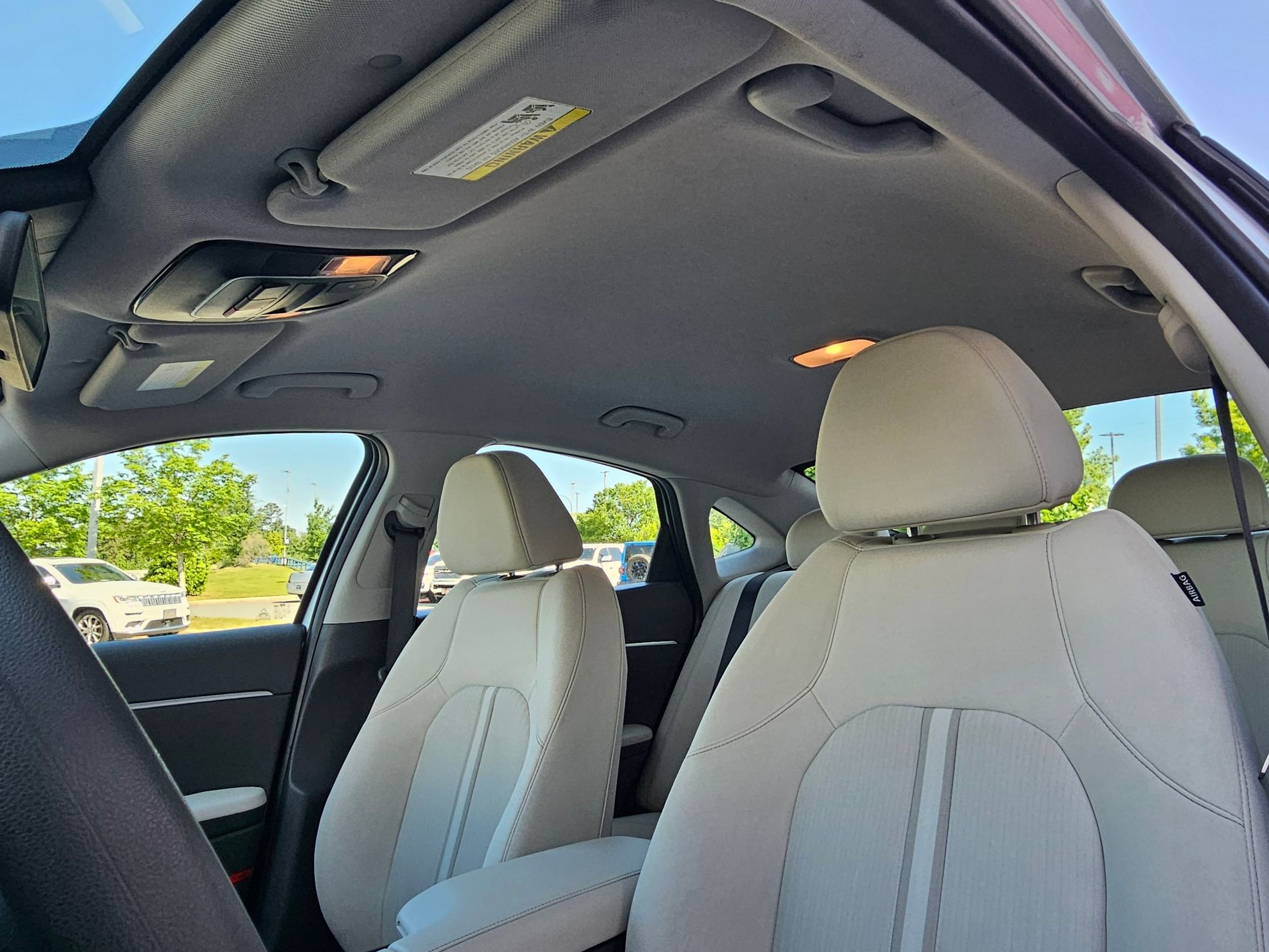 Used 2025 Aero Silver Hyundai SEL image 21