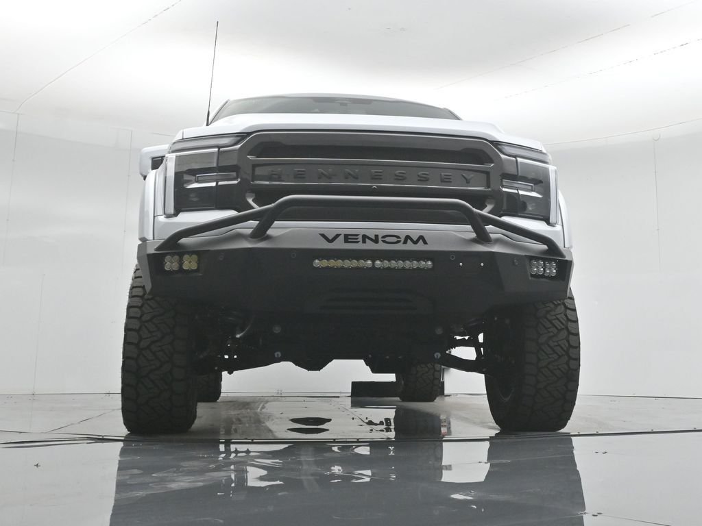 New 2025 Space White Metallic Ford Lariat image 48