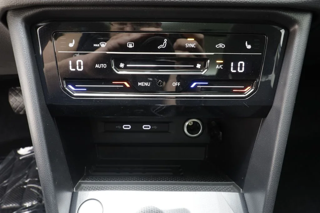 New 2026 Grey Volkswagen 1.5T SE Black image 12