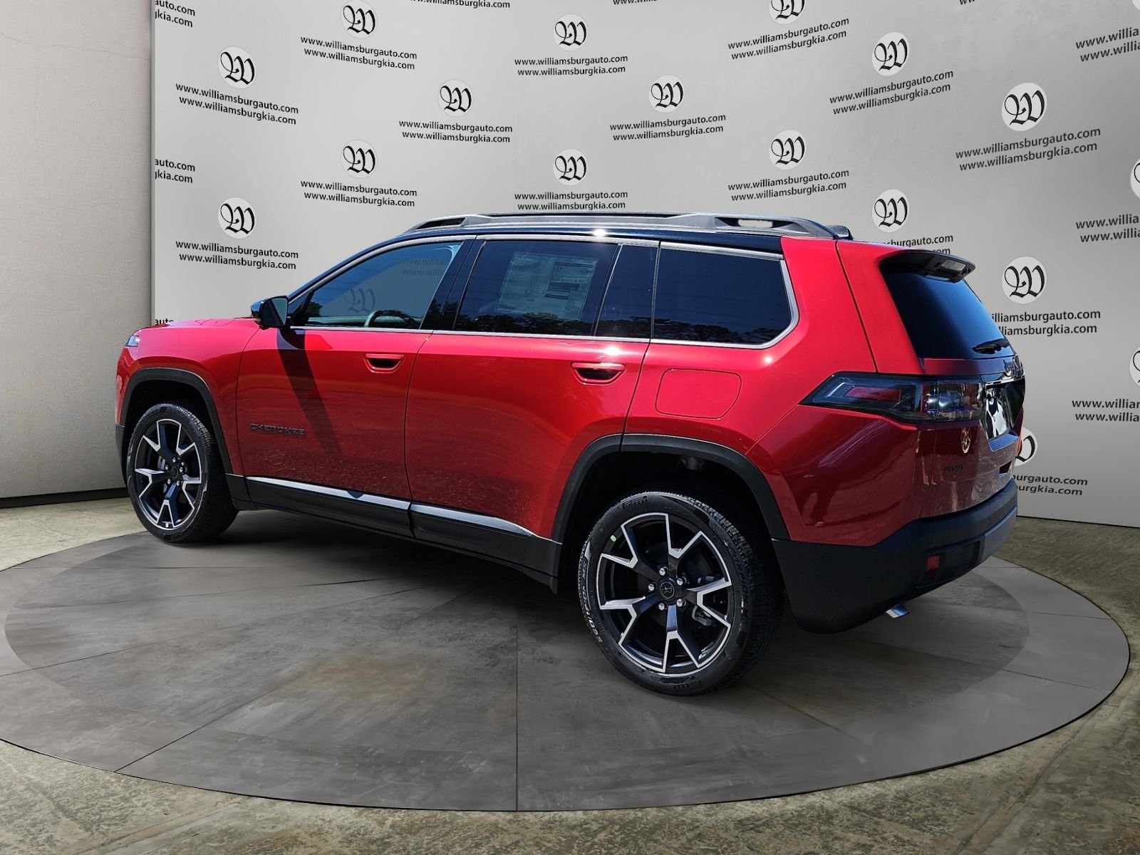 New 2026 Red Hot Pearl-Coat Exterior Paint Jeep Overland image 3