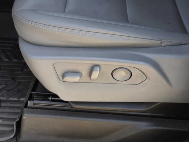 Used 2025 Gray Chevrolet RST image 25