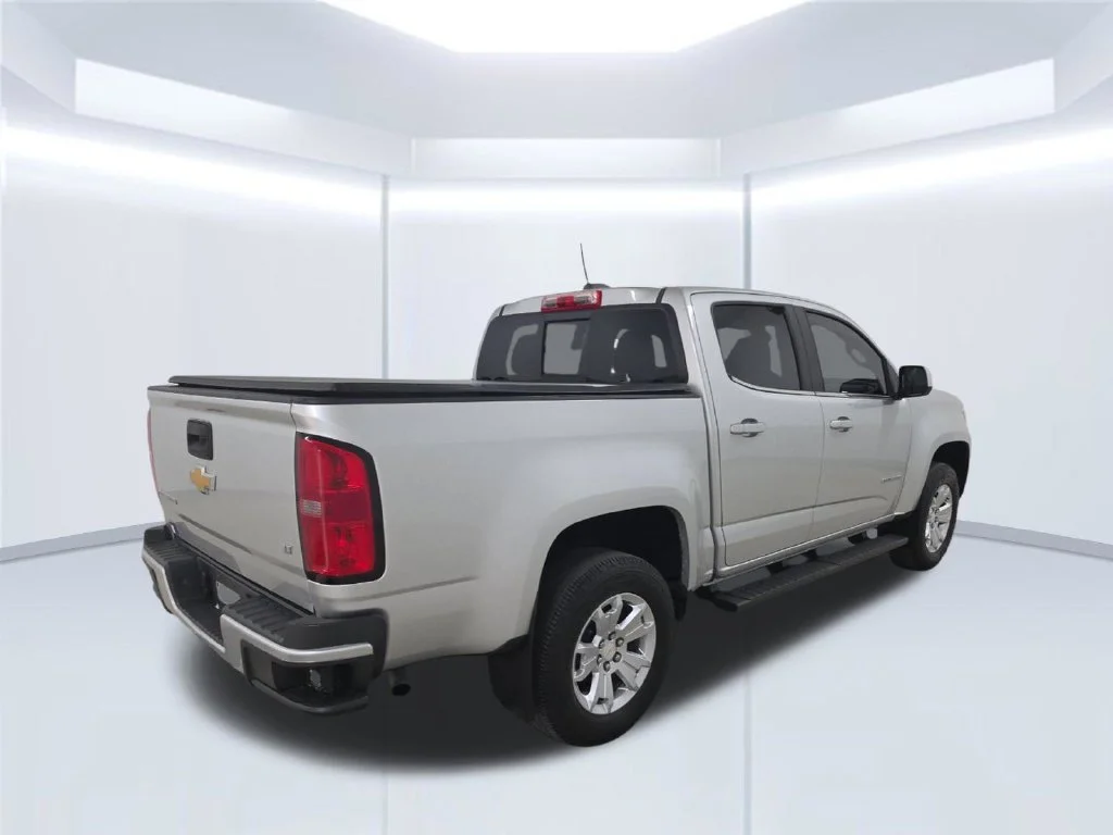 Used 2019 Silver Chevrolet LT image 20