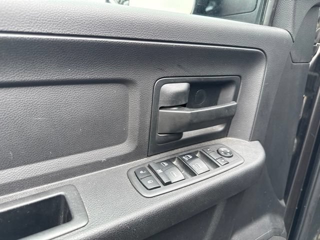 Used 2018 Granite Crystal Metallic Clearcoat Ram Tradesman image 10