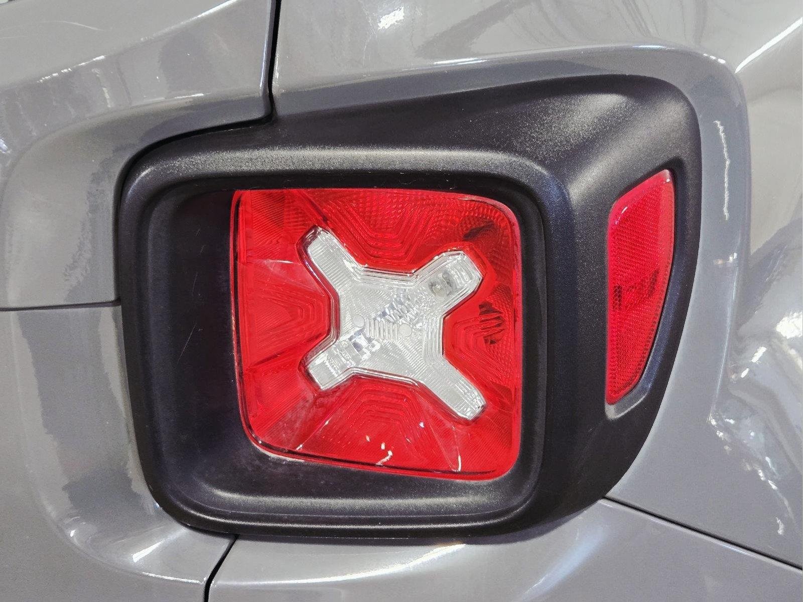 Used 2020 Sting-Gray Clearcoat Jeep Latitude image 51