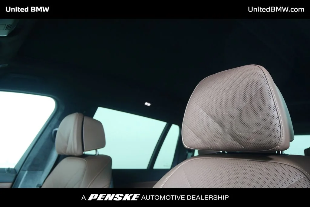New 2027 Gray Metallic BMW xDrive40i image 11