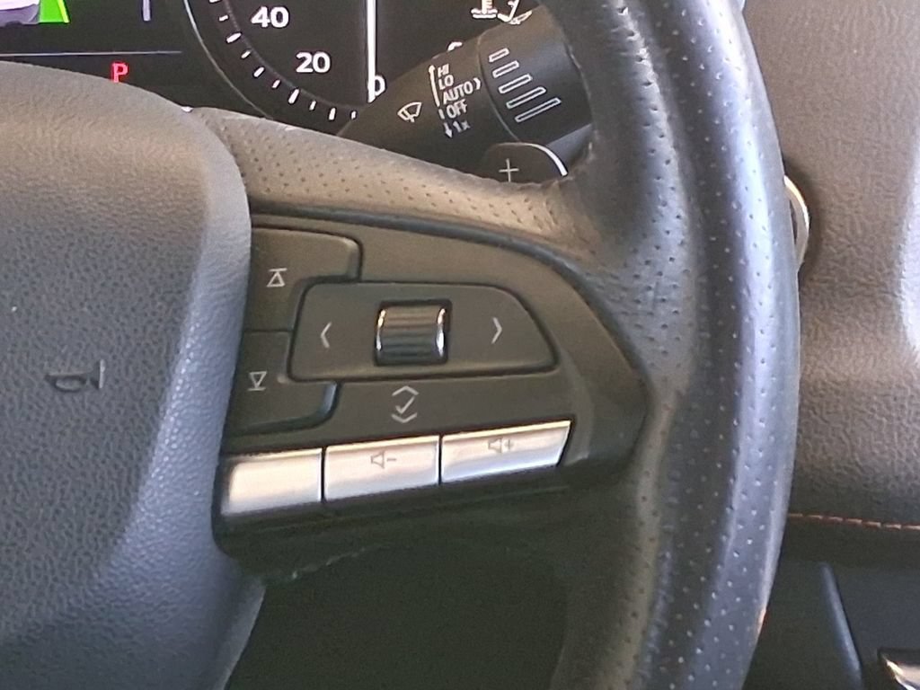 Used 2023 Argent Silver Metallic Cadillac Sport image 14