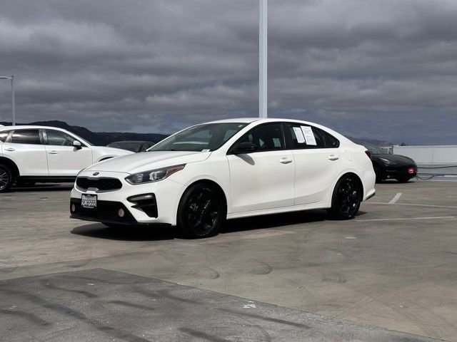 Used 2020 Clear White Kia LXS image 7