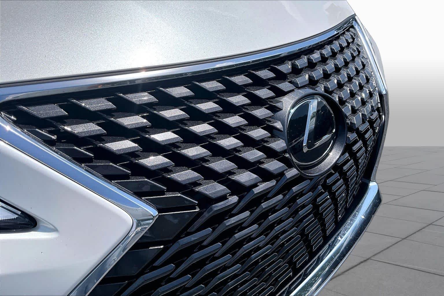 Used 2022 Eminent White Pearl Lexus  image 30