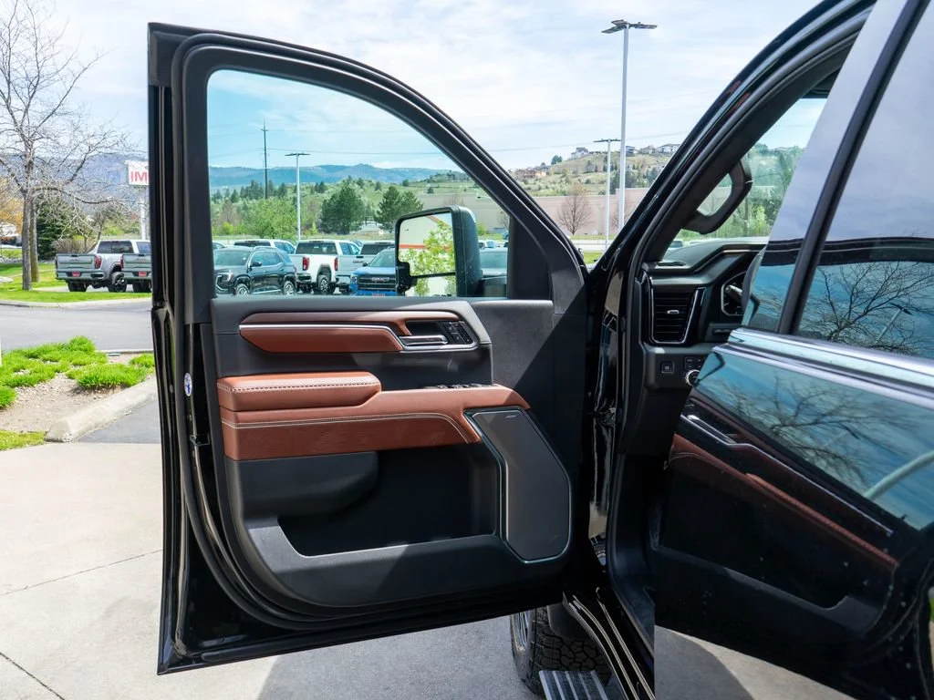 2026 GMC Sierra 2500HD Denali Ultimate - Photo 18