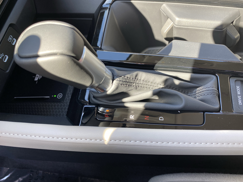 New 2026 Platinum White Pearl Honda Touring image 20