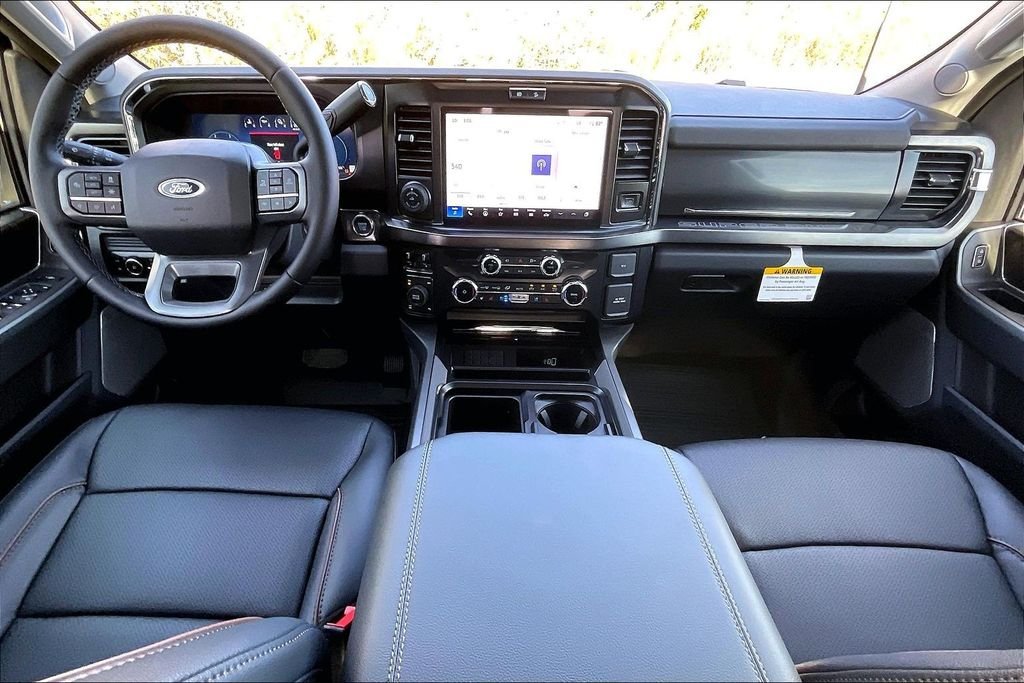 New 2026 Ford Super Duty F-250 Lariat 4D Crew Cab