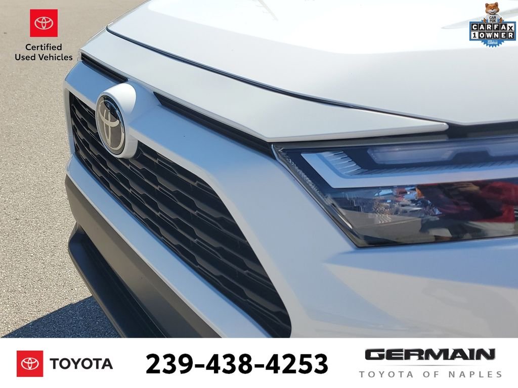 Used 2025 White Toyota XLE image 14