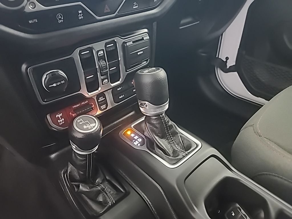 2025 Jeep Wrangler 4-Door Rubicon - Photo 37