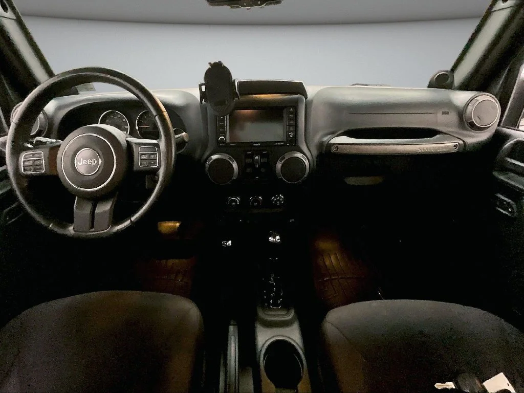 Used 2014 Gray Jeep Unlimited Sport image 7