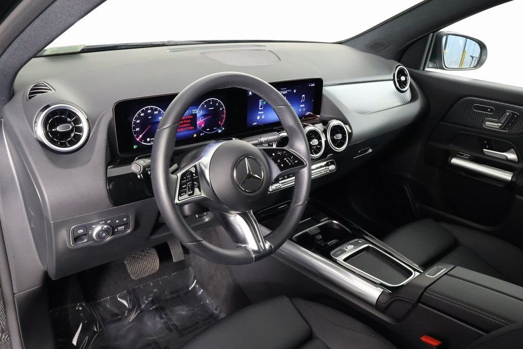 Certified Used 2026 Night Black Mercedes-Benz GLA 250 image 7