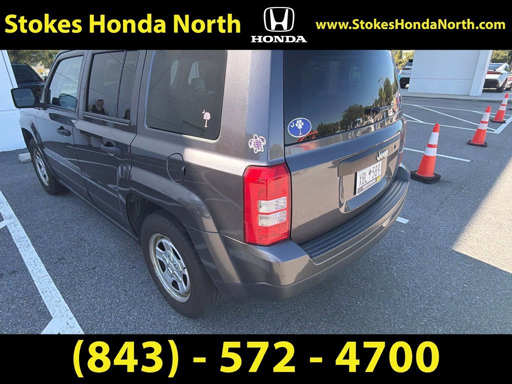 Used 2016 Gray Jeep Sport image 6