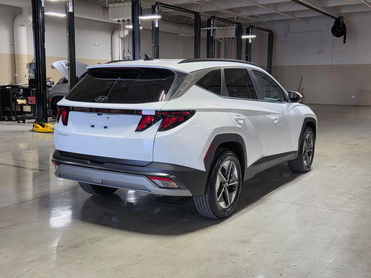 New 2026 White Pearl Hyundai SEL FWD image 7