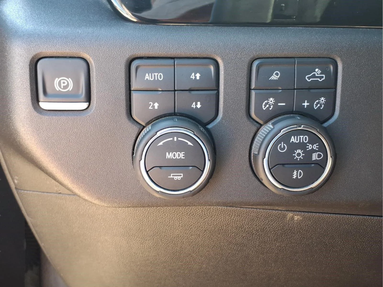 Used 2024 Sterling Gray Metallic Chevrolet LTZ image 19