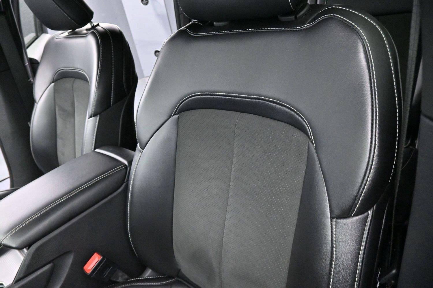 Used 2024 Bright White Clearcoat Jeep Altitude X image 15