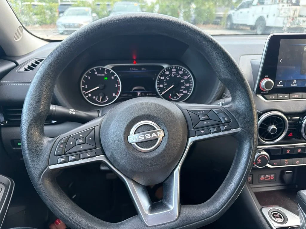 Used 2025 Gray Nissan SV image 8