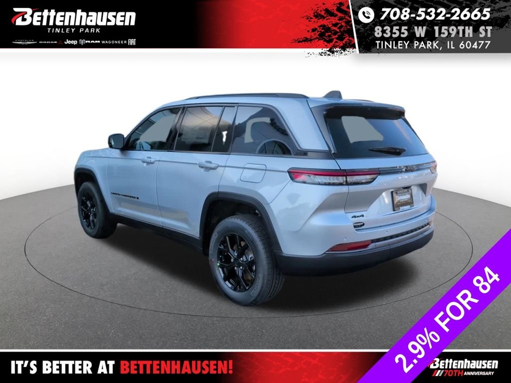 New 2026 Silver Zynith Exterior Paint Jeep Altitude image 7