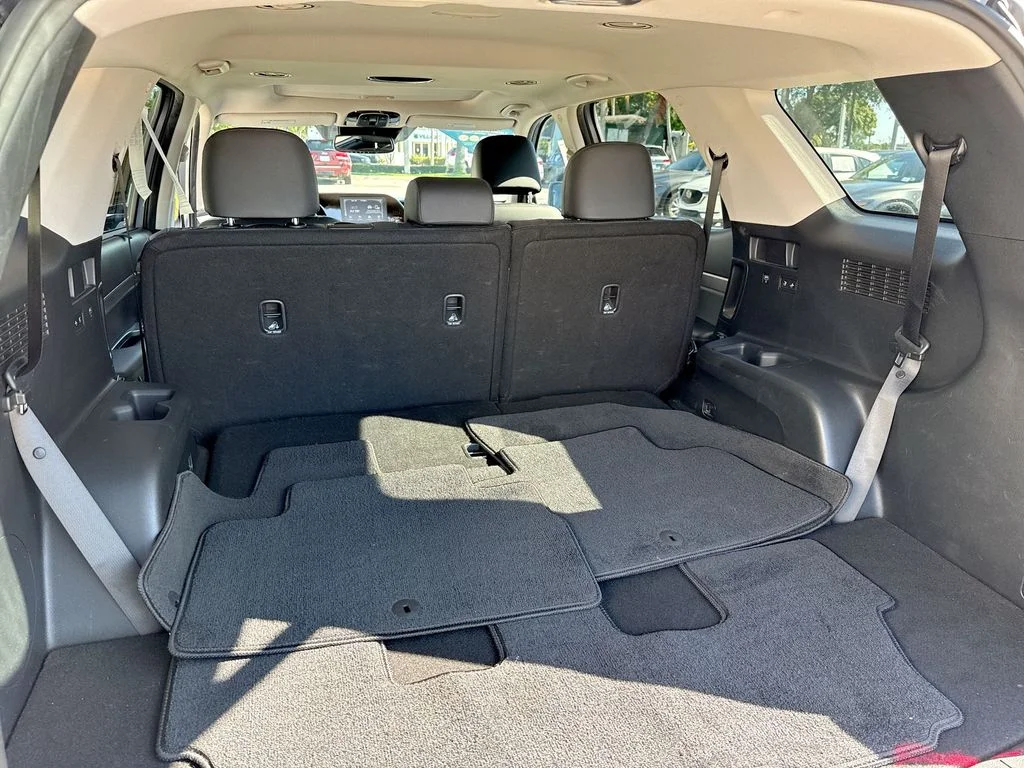 Used 2020 Silver Hyundai SEL image 58
