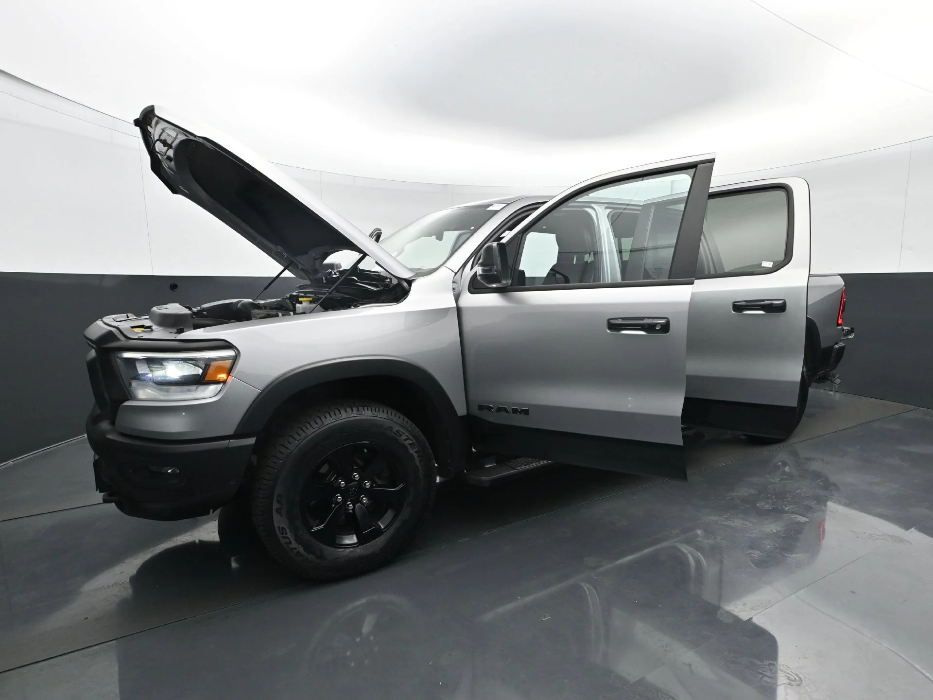 Used 2023 Billet Silver Metallic Clearcoat Ram Rebel image 32