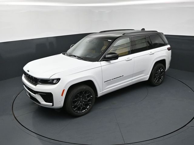 New 2026 Bright White Clear-Coat Exterior Paint Jeep Summit image 14