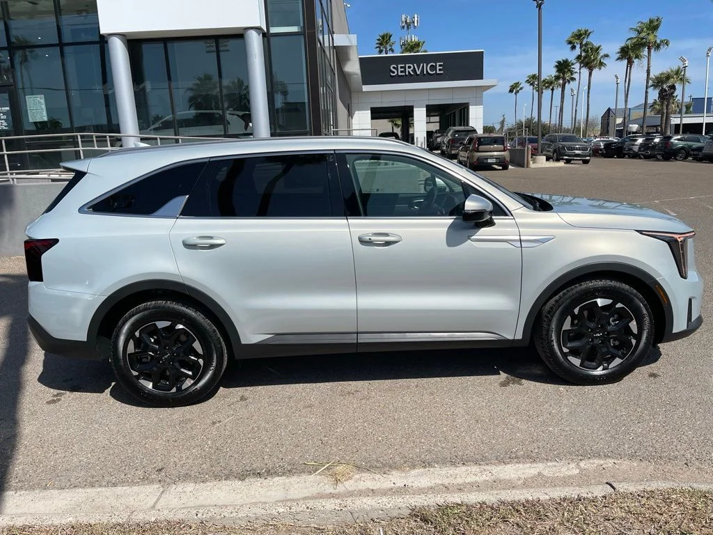 New 2026 White Kia S image 10
