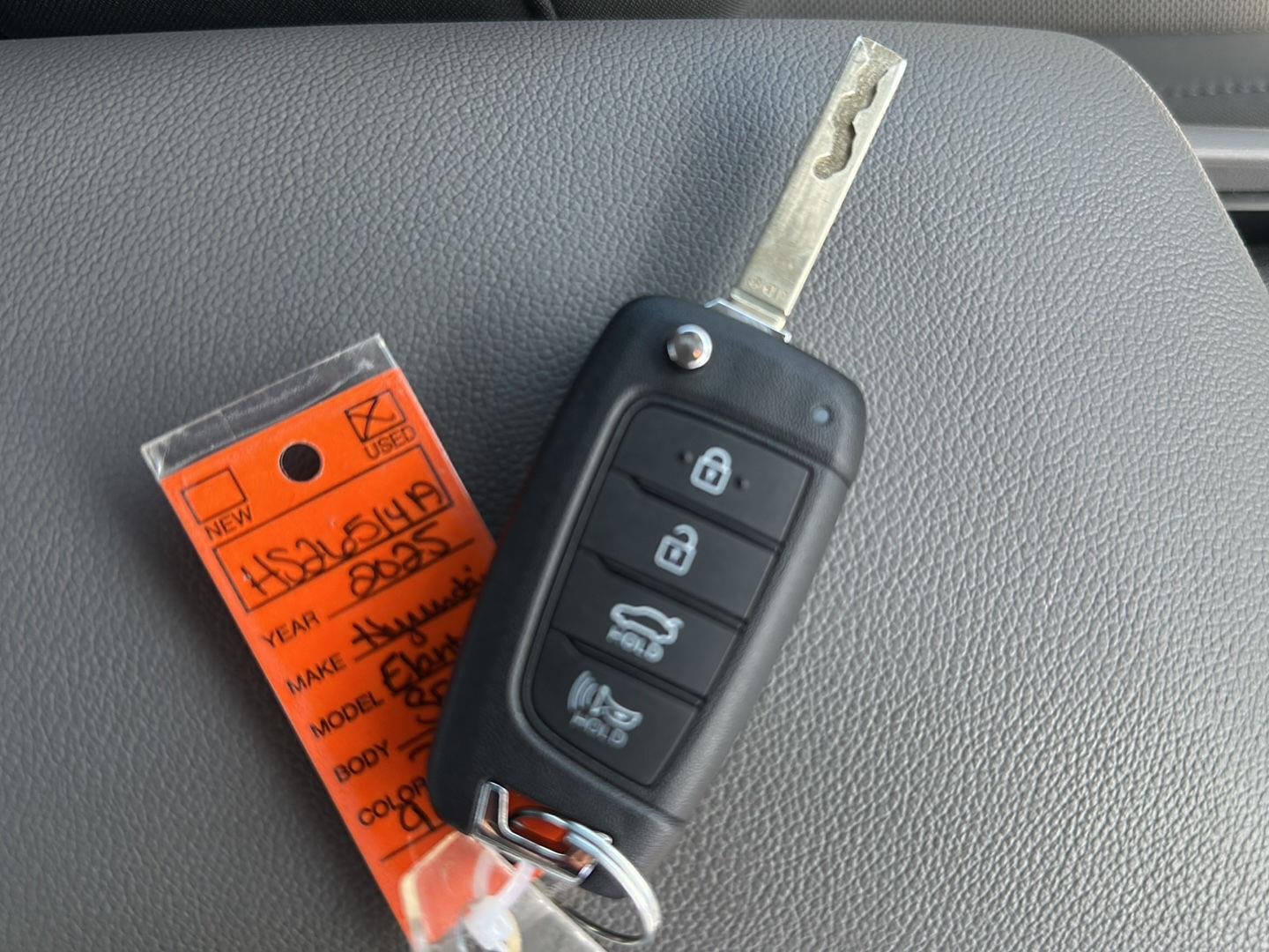 Used 2025 Ultimate Red Hyundai SE image 30