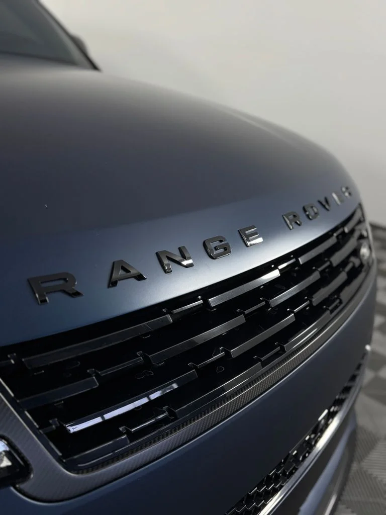 Used 2025 Velocity Blue SV Bespoke Ultra Metallic Satin Land Rover SV Edition Two image 38
