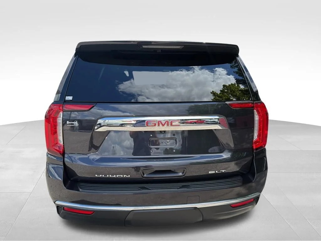 Used 2024 Silver GMC SLT image 4