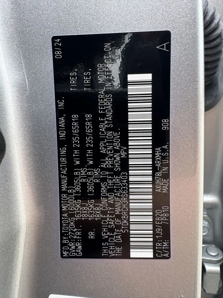 Used 2024 Silver Toyota XLE image 31