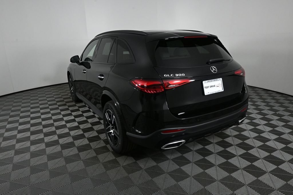 New 2026 Obsidian Black Metallic Mercedes-Benz GLC 300 image 4