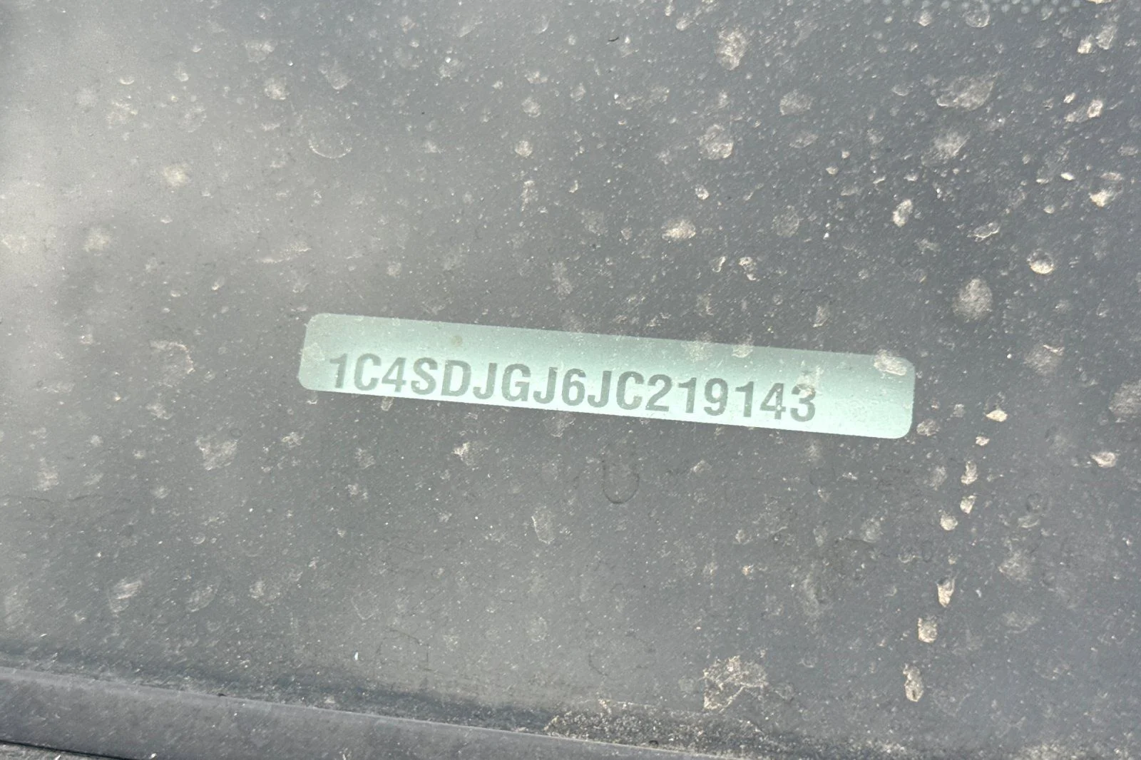 Used 2018 White/off-white Dodge SRT image 2