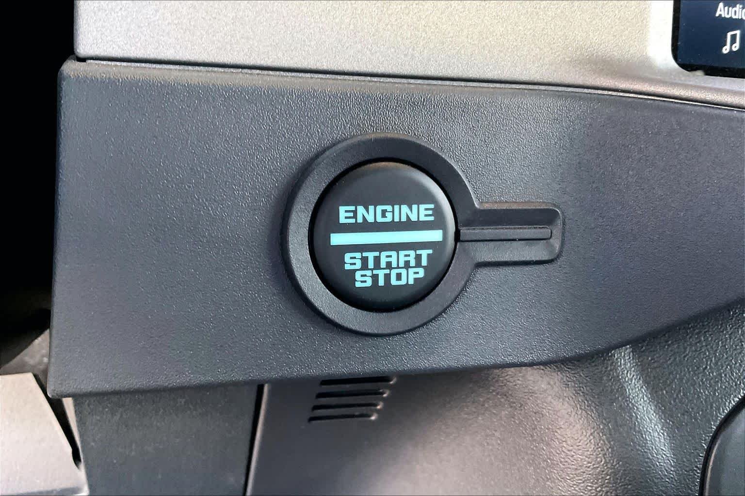 New 2026 Desert Sand Ford Outer Banks® image 17