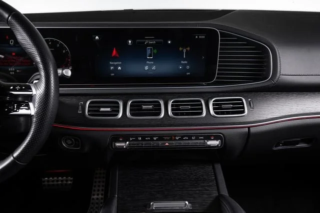 Used 2025 Obsidian Black Metallic Mercedes-Benz GLS 450 image 36