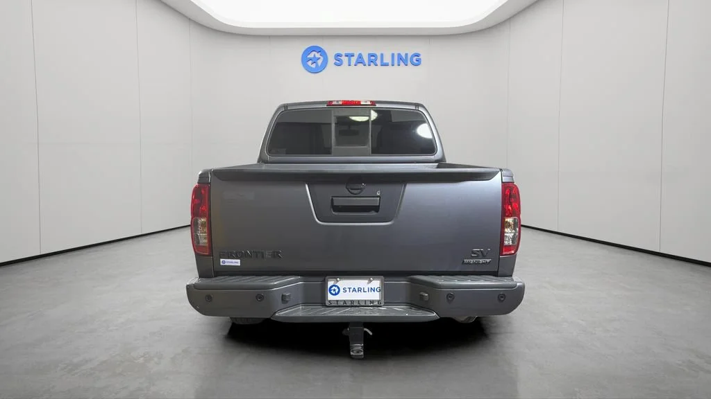 2020 Nissan Frontier SV - Photo 8