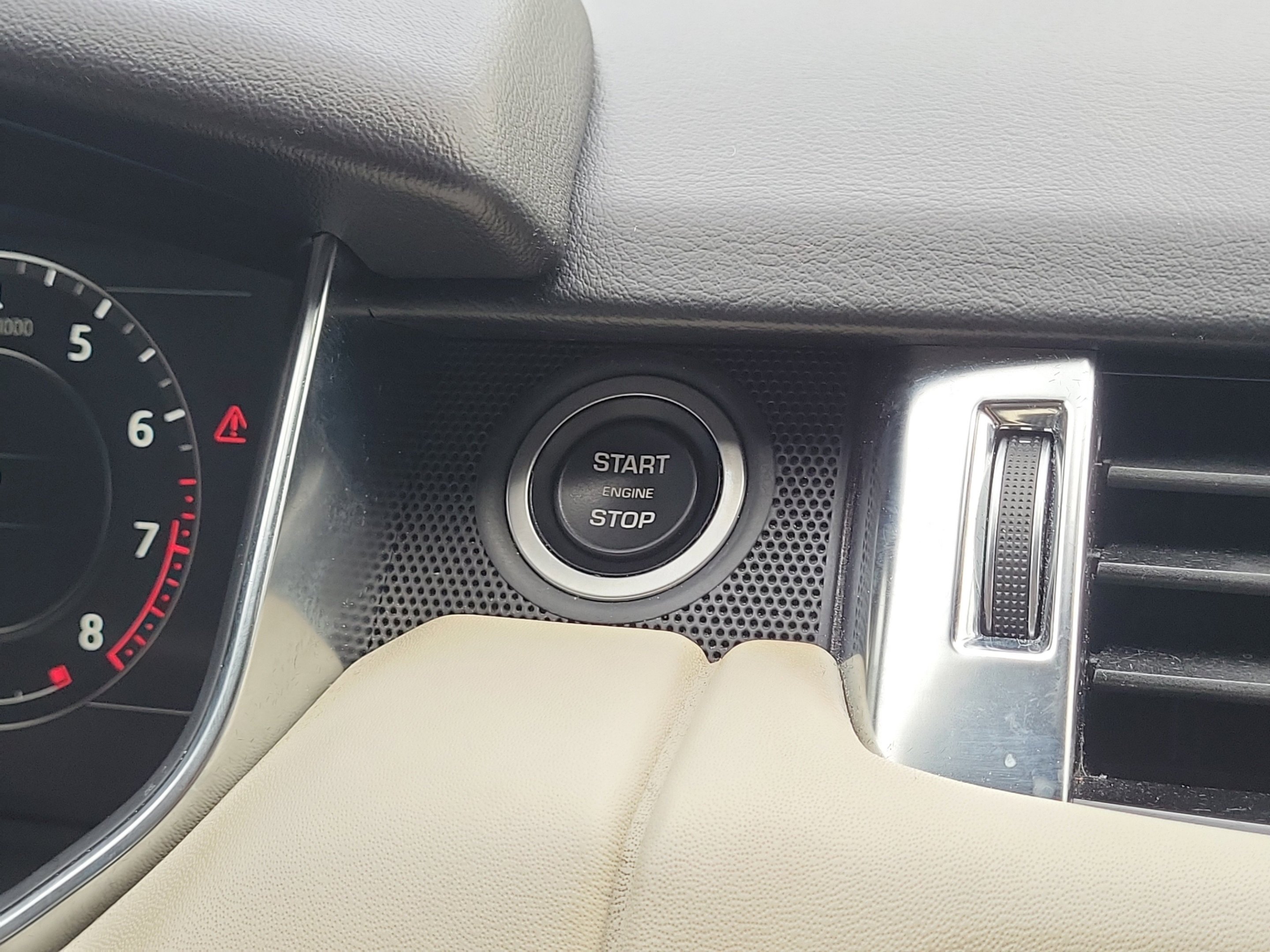 Used 2022 Blue Land Rover HST image 18