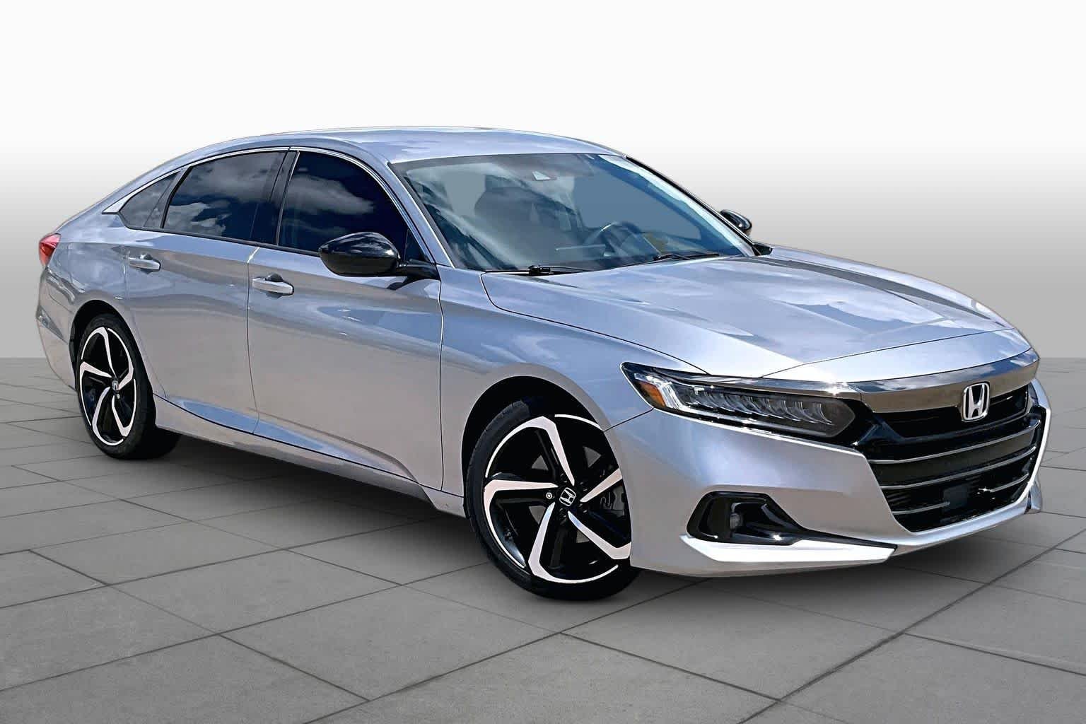 Used 2021 Lunar Silver Metallic Honda Sport SE image 3