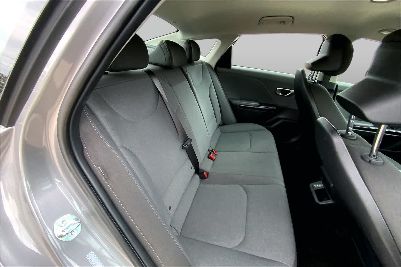 Used 2025 Steel Gray Kia LXS image 19