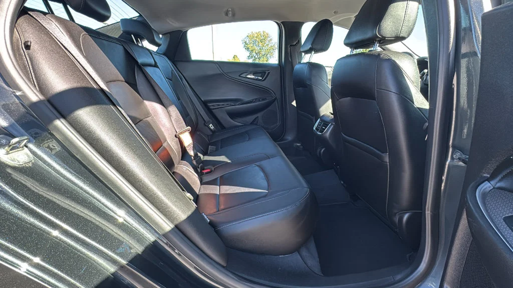 Used 2017 Gray Chevrolet LT image 17
