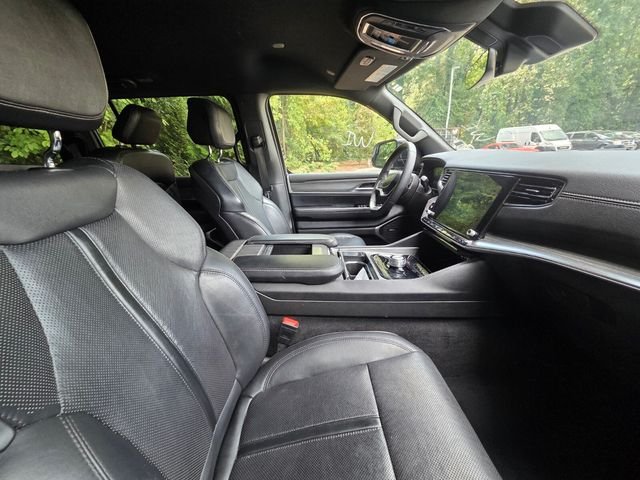 Used 2024 White Jeep Series II image 6