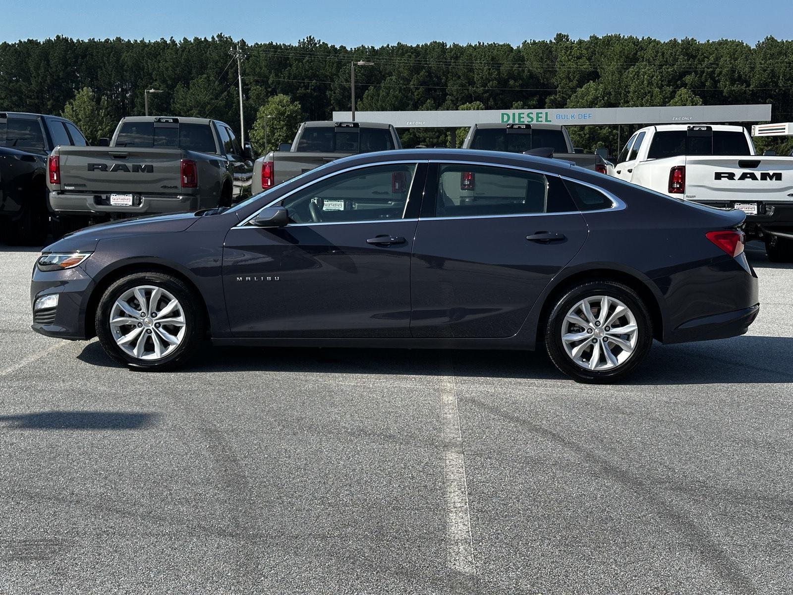 Used 2025 Night Shade Metallic Chevrolet LT image 13