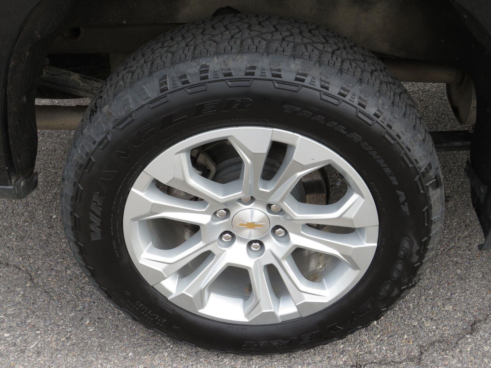 Used 2025 Black Chevrolet LTZ image 19
